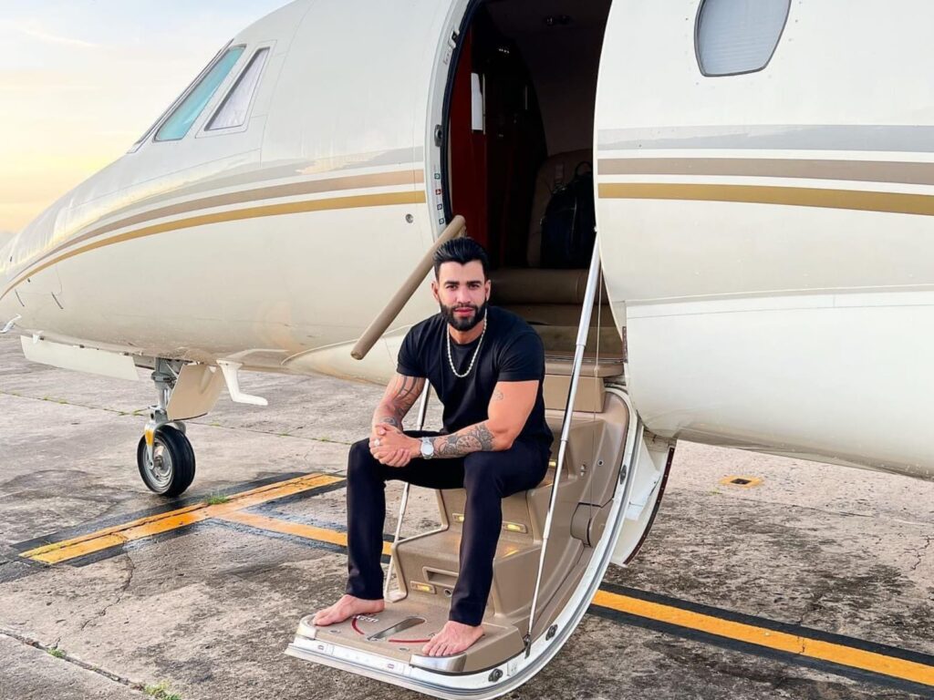 Gusttavo Lima, fortuna, Opera&ccedil;&atilde;o Integration, agroneg&oacute;cio, mans&atilde;o Gusttavo Lima, sertanejo, Balada Music, Ricos e Falidos