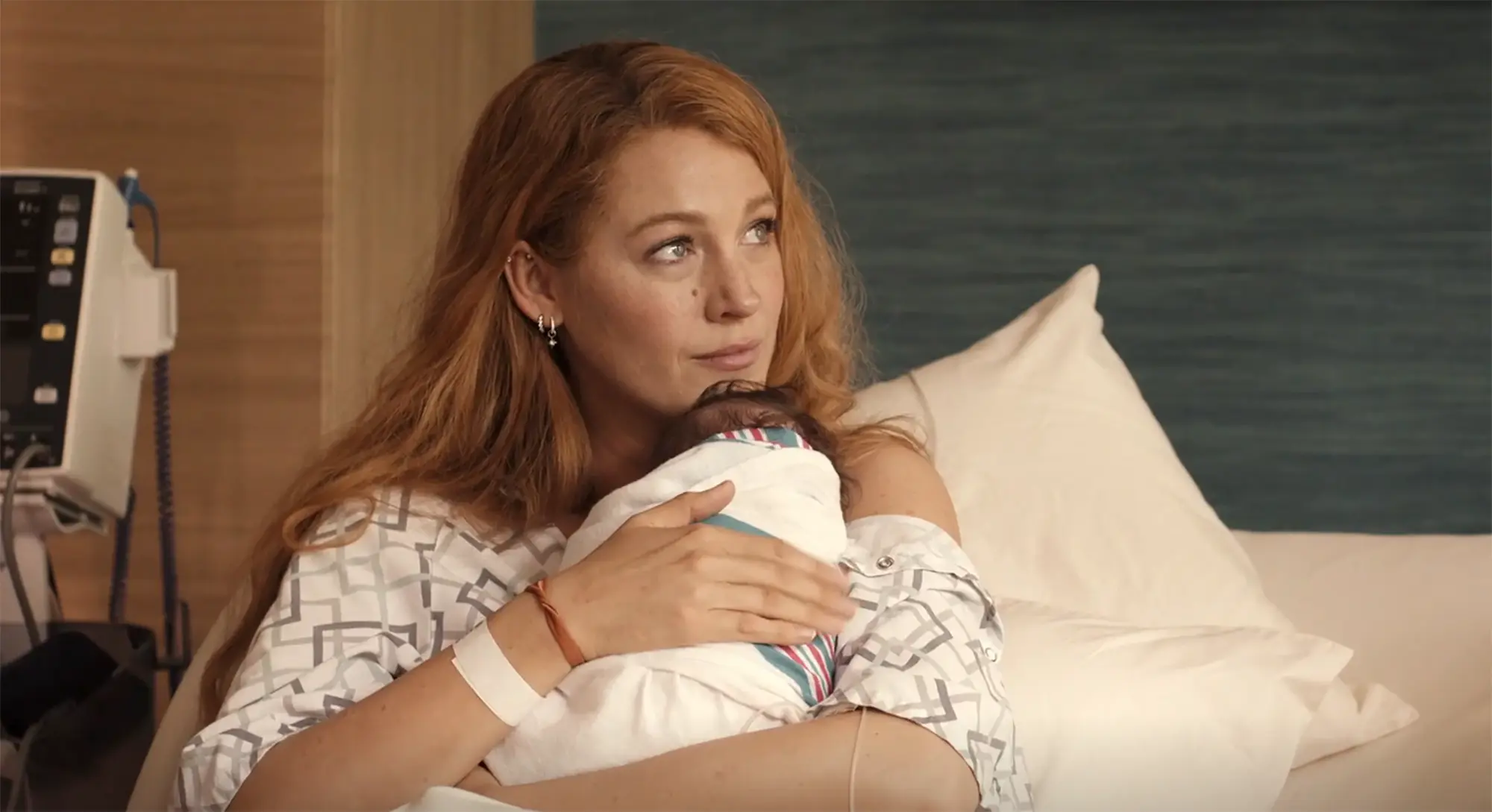Ator de ‘It Ends With Us’ rebate Blake Lively sobre cena de parto: ‘Não houve nada que ela não estivesse no comando’